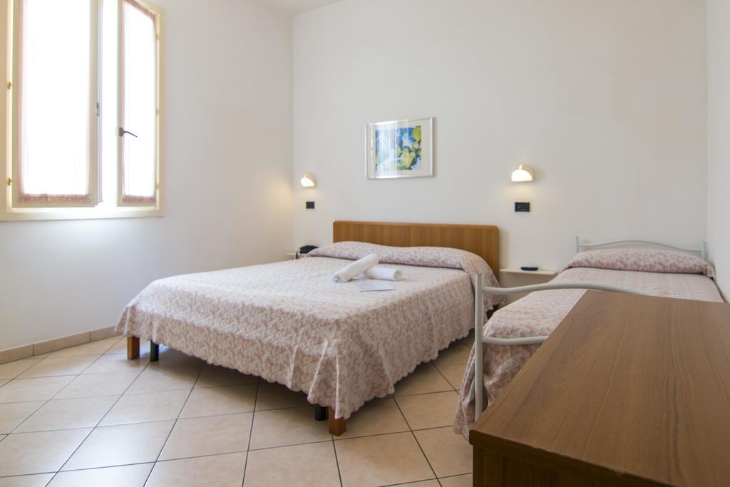B&B Hotel Souvenir Cesenatico Habitación foto